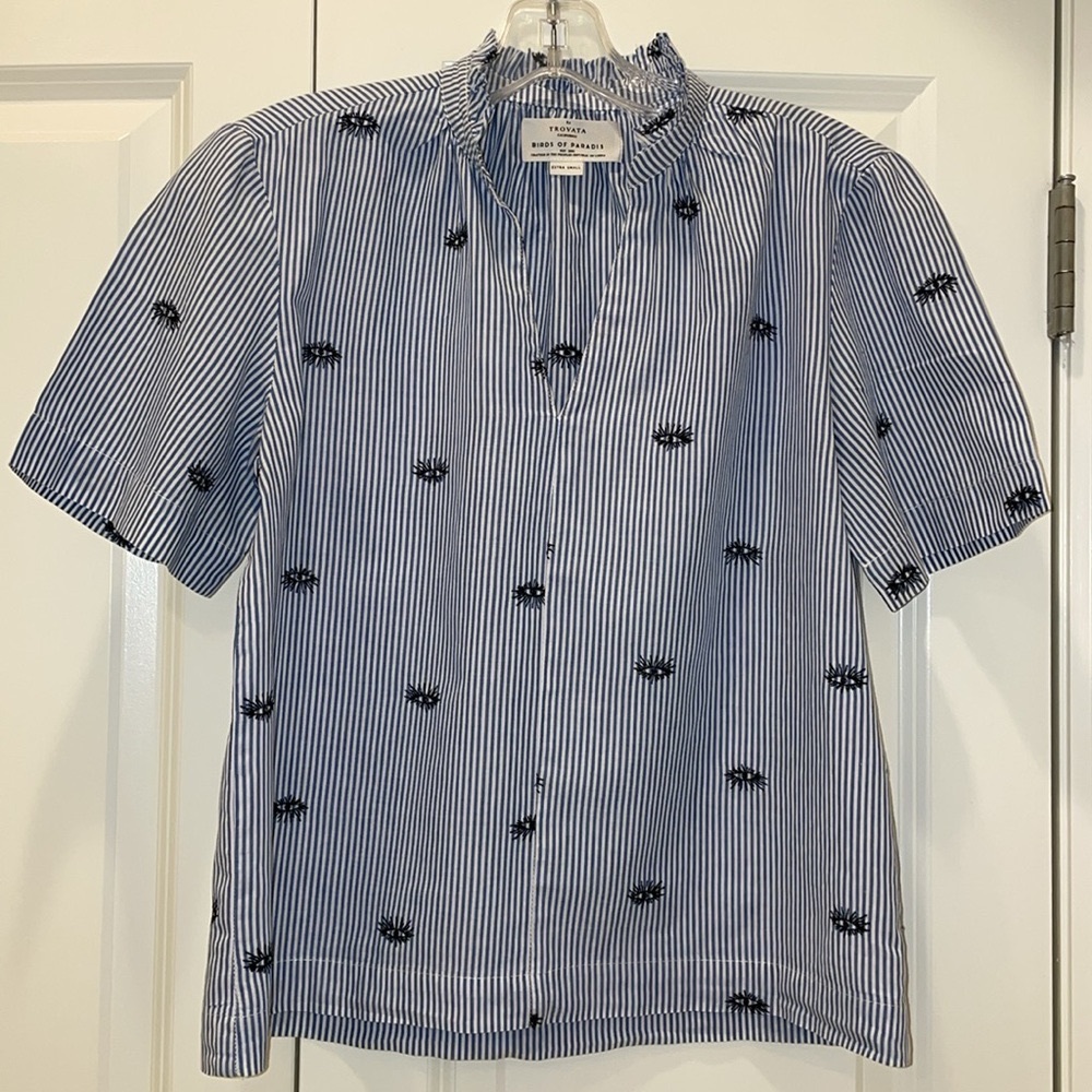 Trovata California: Birds of Paradis ruffled collar top